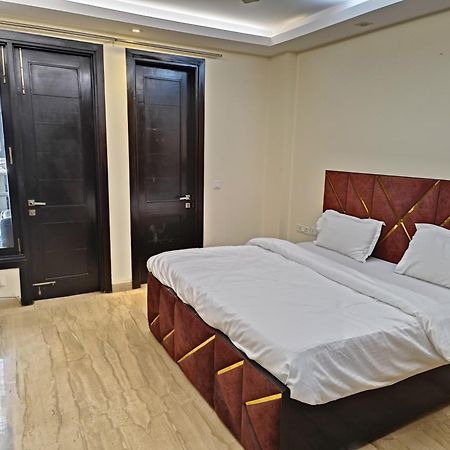 Greenleaf Apartment And Suites, Greater Kailash 1 Нью-Дели Экстерьер фото