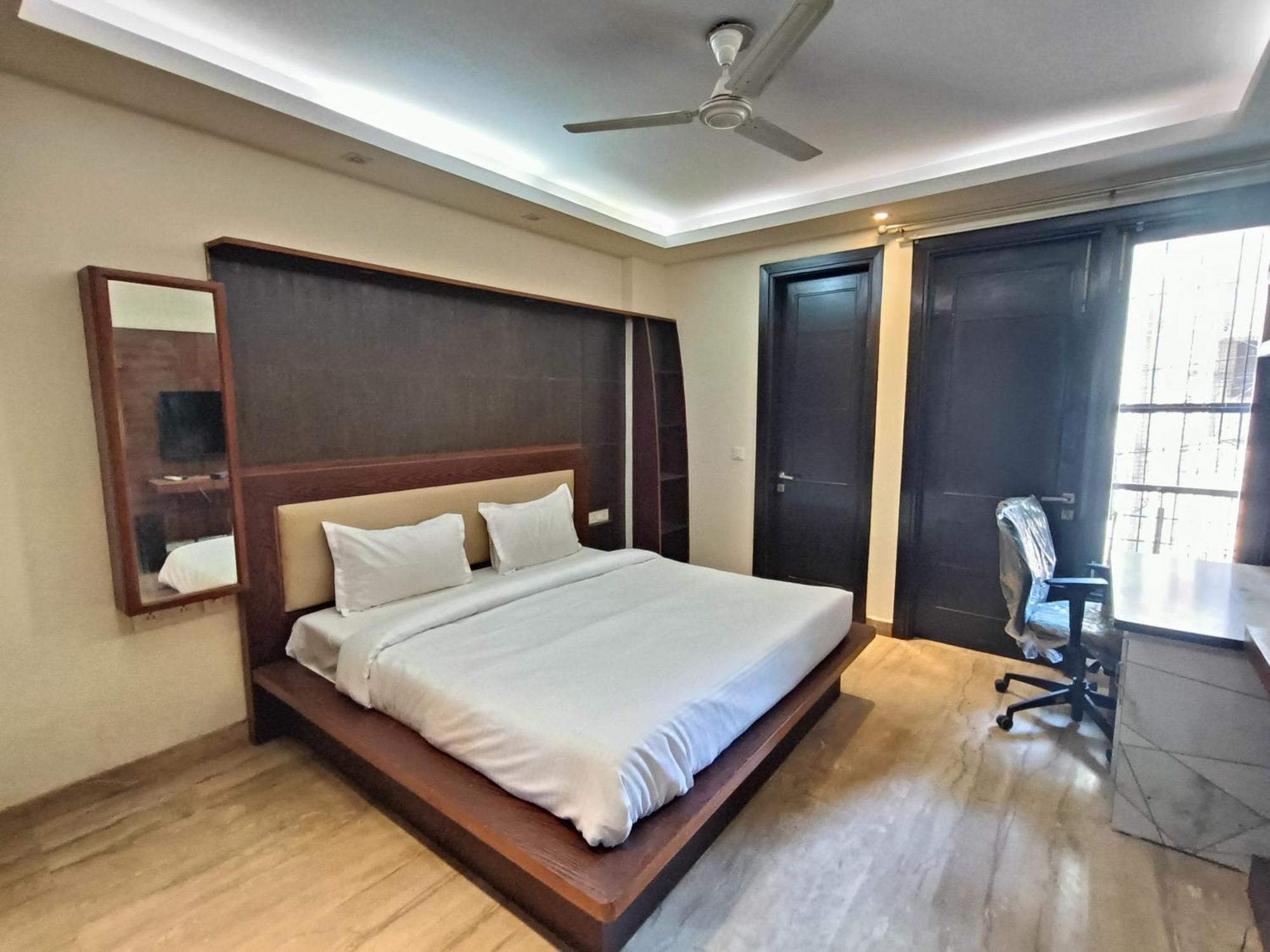 Greenleaf Apartment And Suites, Greater Kailash 1 Нью-Дели Экстерьер фото